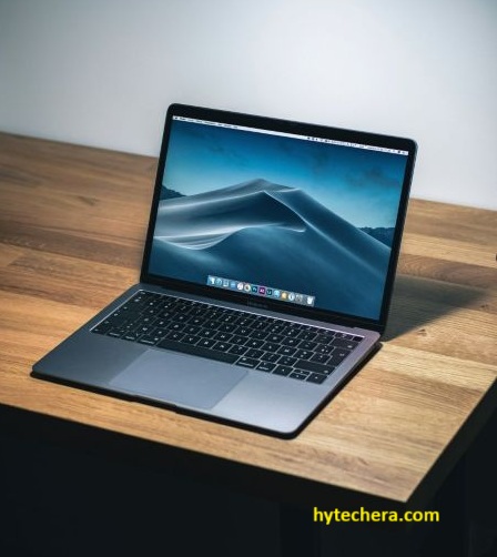 macbook-air-m3 Apple MacBook Air M3 on desk setup showing thin design and long battery life
